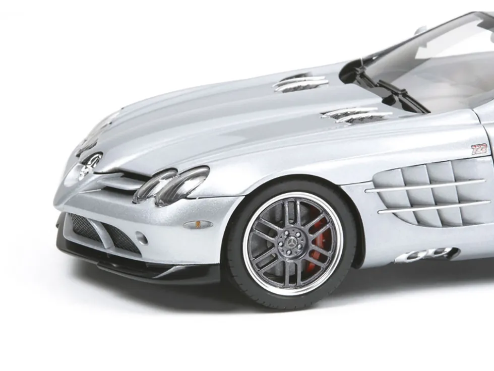 Model Kit Mercedes-Benz SLR McLaren 722 Edition 1/24 Scale Model by Tamiya