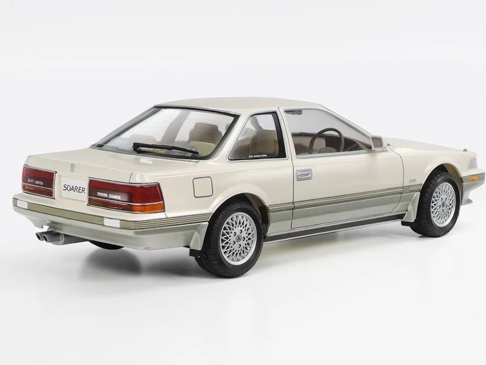 Model Kit Toyota Soarer 3.0 GT RHD (Right Hand Drive) 1/24 Scale Model by Tamiya