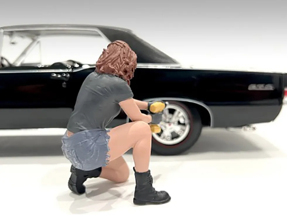 Muscle Mechanics Figure #3 for 1/18 Scale Models by American Diorama