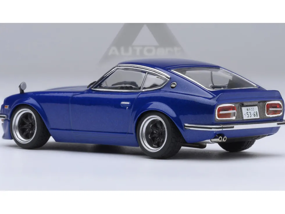 Nissan Fairlady Z RHD (Right Hand Drive) "Akuma No Z" Blue Metallic "Wangan Midnight - Comic #1 Version" Manga 1/64 Model Car by Autoart