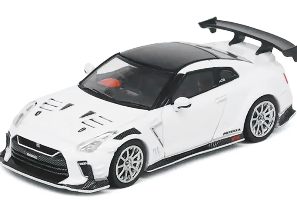 Nissan GT-R (R35) "Top Secret" RHD (Right Hand Drive) White with Black Top "Tokyo Auto Salon 2021" 1/64 Diecast Model Car by Inno Models