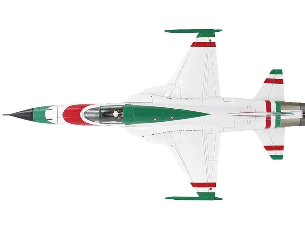Northrop F-5E Tiger II Aircraft "#1-8, 3-7099, IIAF Golden Crown" Imperial Iranian Air Force "Air Power Series" 1/72 Diecast Model by Hobby Master