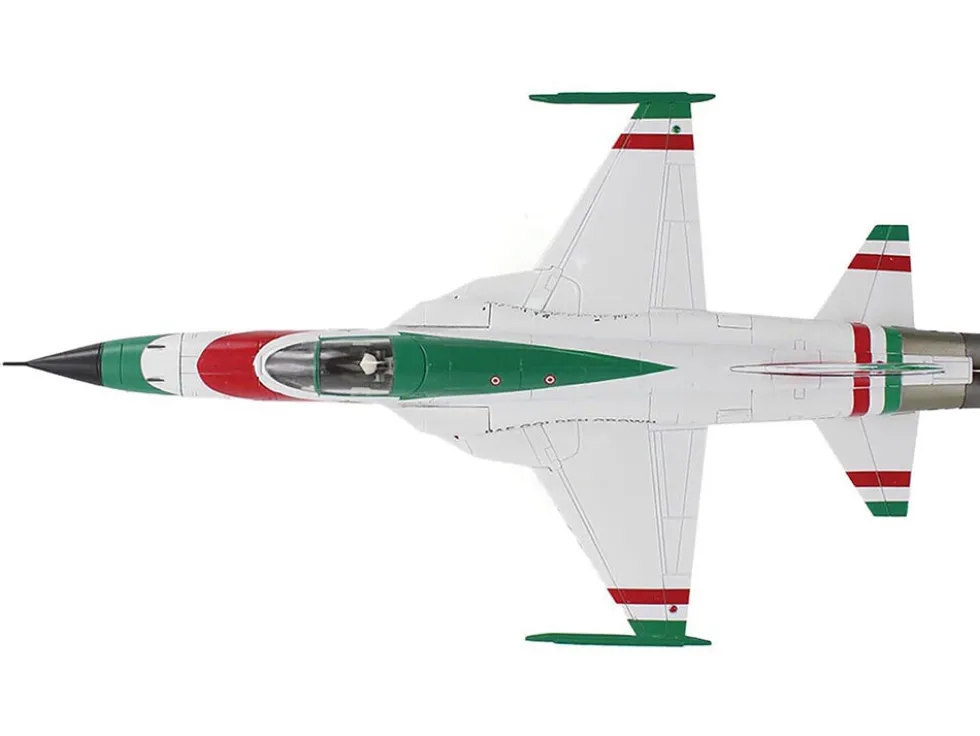 Northrop F-5E Tiger II Aircraft "#1, 3-7099, IIAF Golden Crown" Imperial Iranian Air Force "Air Power Series" 1/72 Diecast Model by Hobby Master