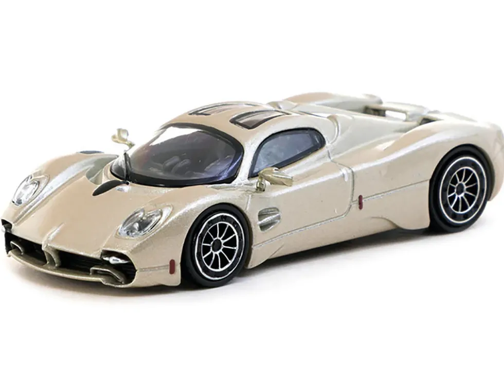 Pagani Utopia Rinascimento Silver Metallic "Global64" Series 1/64 Diecast Model by Tarmac Works