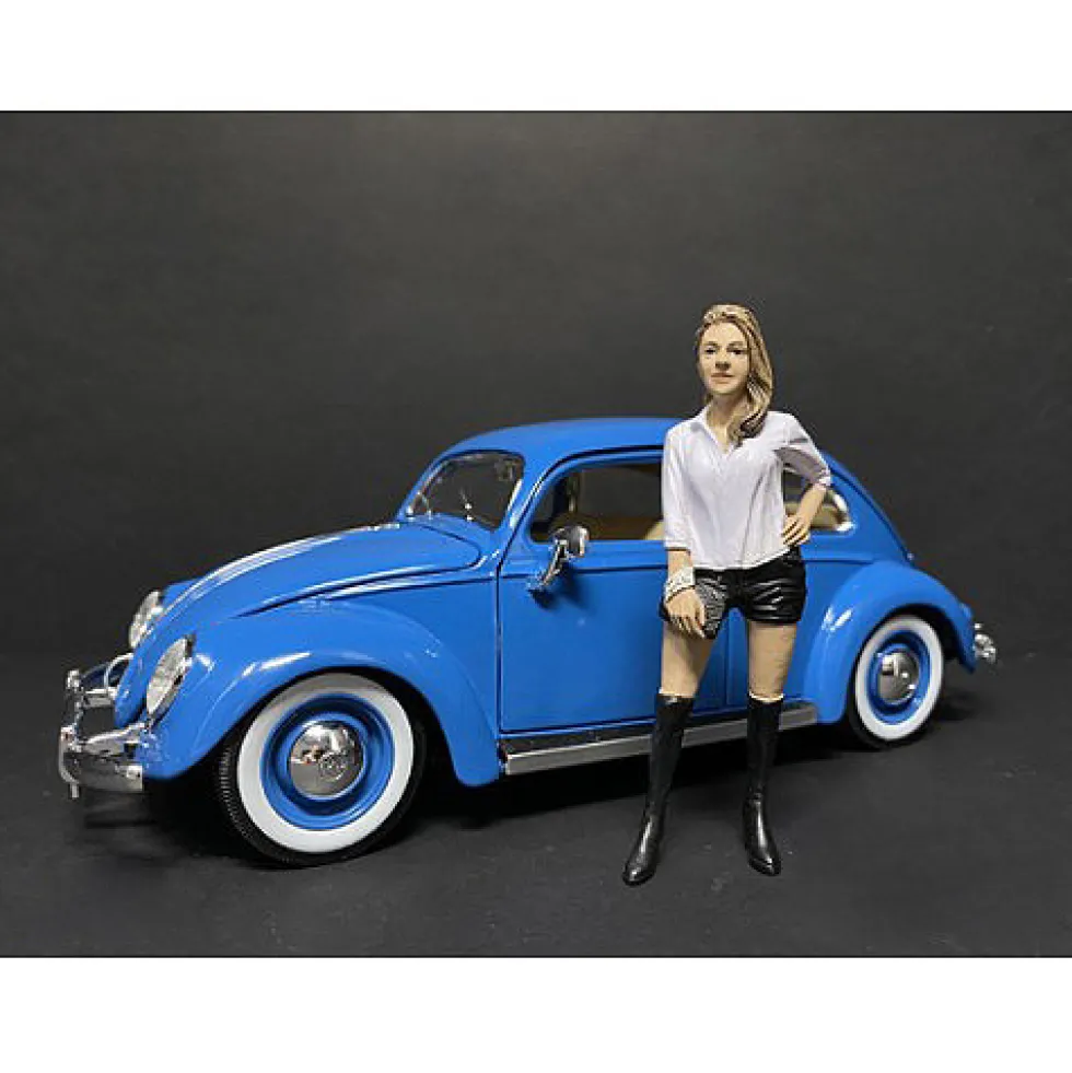 Partygoers Figurine VII for 1/24 Scale Models American Diorama 38327