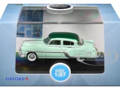 1954 Pontiac Chieftain 4 Door Shannon Green with Brookmere Green Top 1/87 (HO) Scale Diecast Model Car by Oxford Diecast