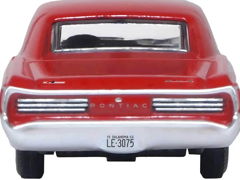 1966 Pontiac GTO Montero Red 1/87 (HO) Scale Diecast Model Car Oxford Diecast 87PG66002