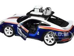 Porsche 911 Dakar #953 