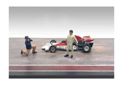 Race Day Two Diecast Figures Set 1 1/43 Scale Models American Diorama 38359