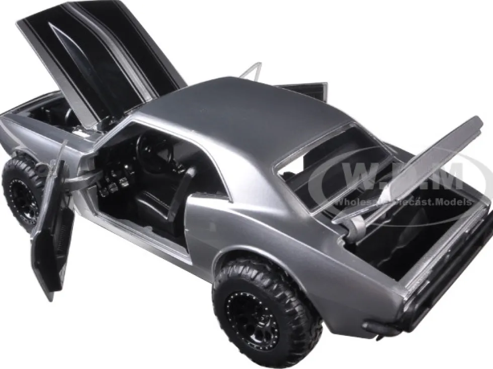 Roman's Chevrolet Camaro Z/28 Silver "Fast & Furious 7" Movie 1/24 Diecast Model Car Jada 97166