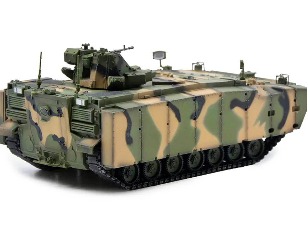 Russian Object 693 Kurganets 25 Armored Personnel Carrier Camouflage 1/72 Diecast Model Panzerkampf 12204PB