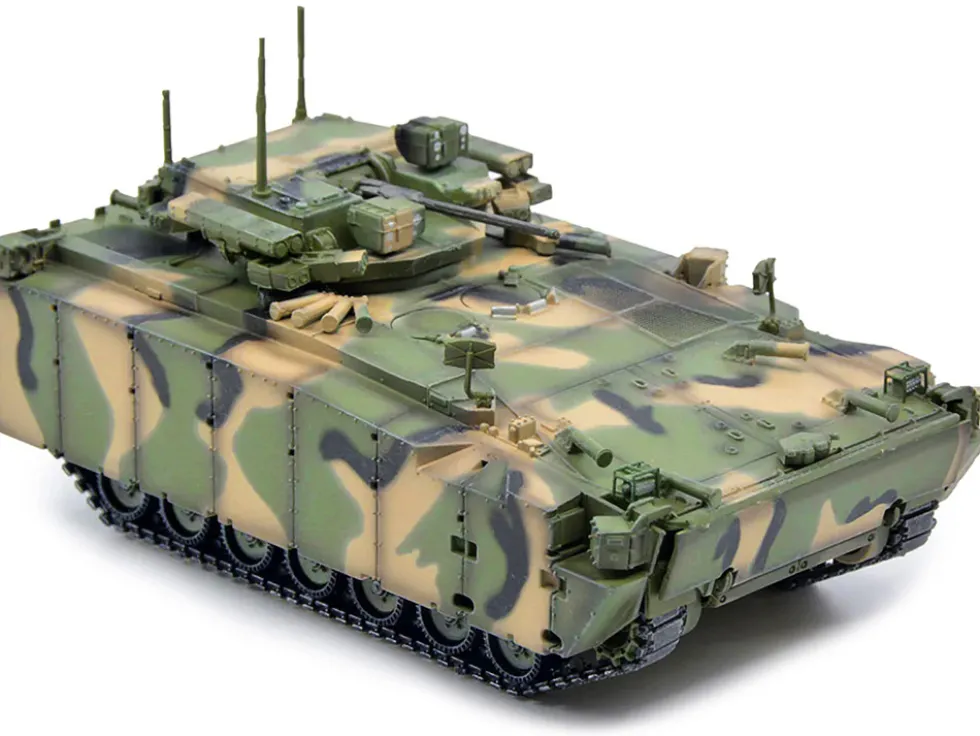 Russian Object 695 Kurganets 25 Infantry Fighting Vehicle with Four Kornet EM Guided Missiles Camouflage 1/72 Diecast Model Panzerkampf 12205PB