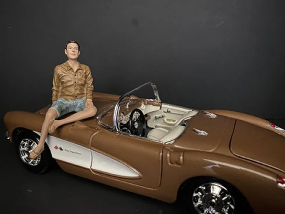 Seated Couple Release III 2 piece Figurine Set for 1/18 Scale Models American Diorama 38217 38218