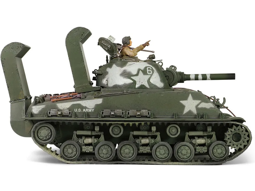 Sherman M4 (105) Howitzer Medium Tank "US Army, 711th Tank Battalion, Okinawa" (1945) "Engine Plus" Series 1/32 Diecast Model by Metal Proud - www.diecastmodelswholesale.com