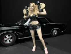 Skateboarder Figurine I for 1/18 Scale Models American Diorama 38240