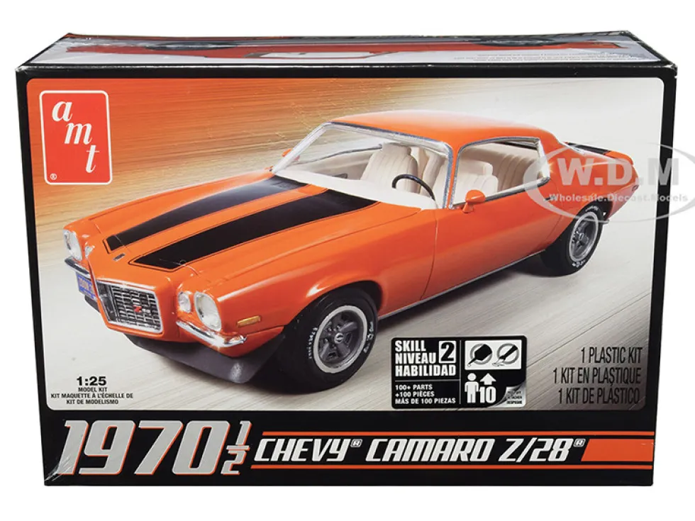 Skill 2 Model Kit 1970 1/2 Chevrolet Camaro Z/28 1/25 Scale Model AMT AMT635 L