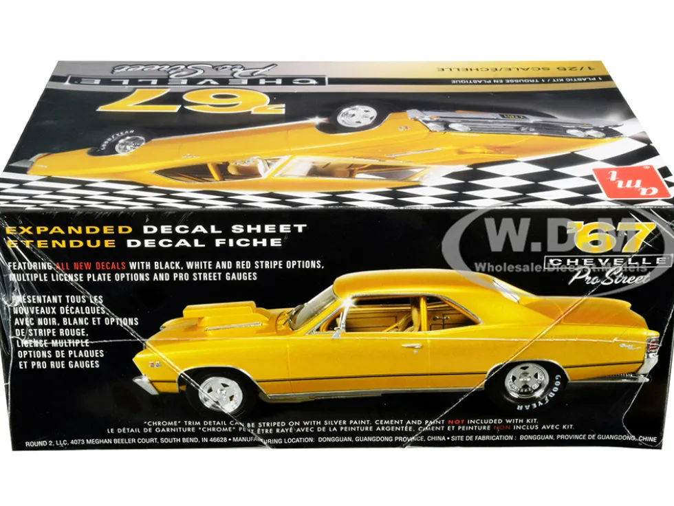 Skill 2 Model Kit 1967 Chevrolet Chevelle Pro Street 1/25 Scale Model AMT AMT876 M