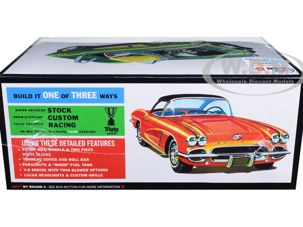 Skill 2 Model Kit 1962 Chevrolet Corvette 3 in 1 Kit 1/25 Scale Model AMT AMT1318