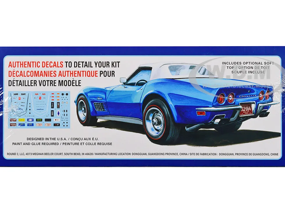 Skill 2 Model Kit 1972 Chevrolet Corvette Roadster 1/25 Scale Model by AMT