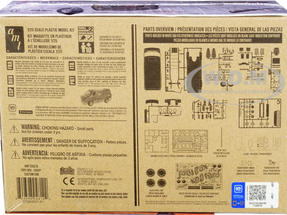 Skill 2 Model Kit Chevrolet Custom Van Foxy Box 1/25 Scale Model AMT AMT1265