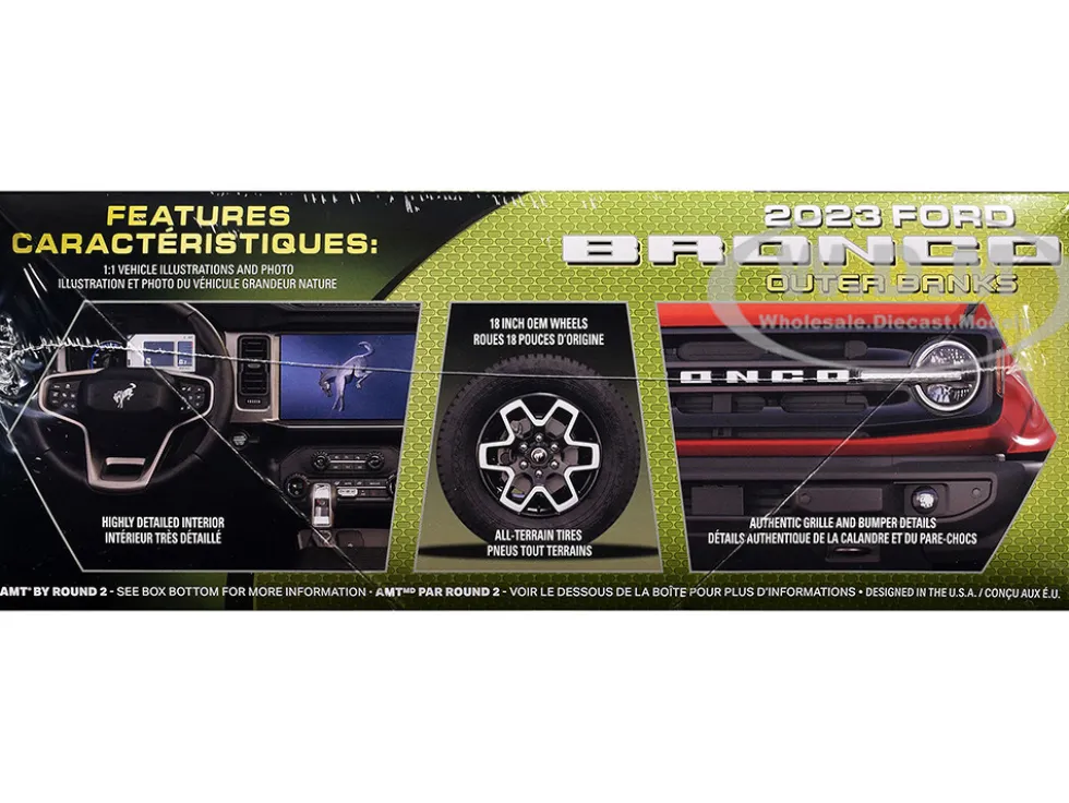 Skill 2 Model Kit 2023 Ford Bronco Outer Banks 1/25 Scale Model by AMT