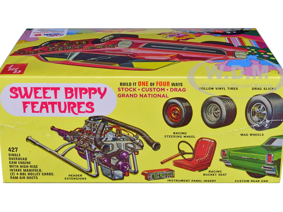 Skill 2 Model Kit 1966 Ford Galaxie 500 Hardtop Sweet Bippy 4 in 1 Kit 1/25 Scale Model AMT AMT1393