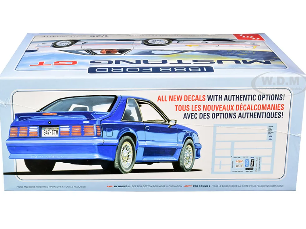Skill 2 Model Kit 1988 Ford Mustang GT 1/25 Scale Model AMT AMT1216 M