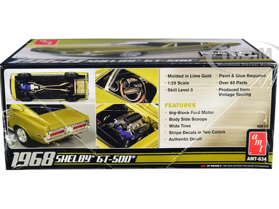 Skill 3 Model Kit 1968 Ford Mustang Shelby GT-500 1/25 Scale Model AMT AMT634