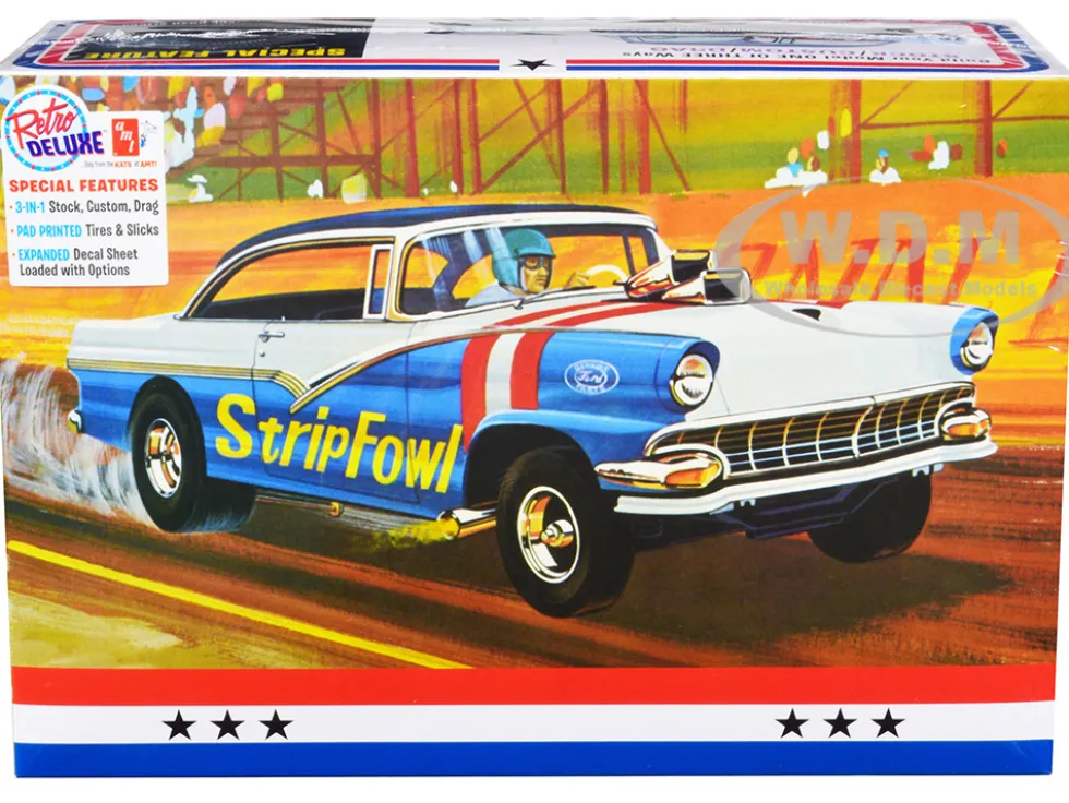 Skill 2 Model Kit 1956 Ford Victoria Hardtop 3 in 1 Kit 1/25 Scale Model AMT AMT1308