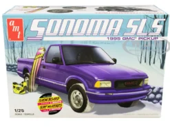 Skill 2 Model Kit 1995 GMC Sonoma SLS Pickup Truck Snowboard Boots 1/25 Scale Model AMT AMT1168 M