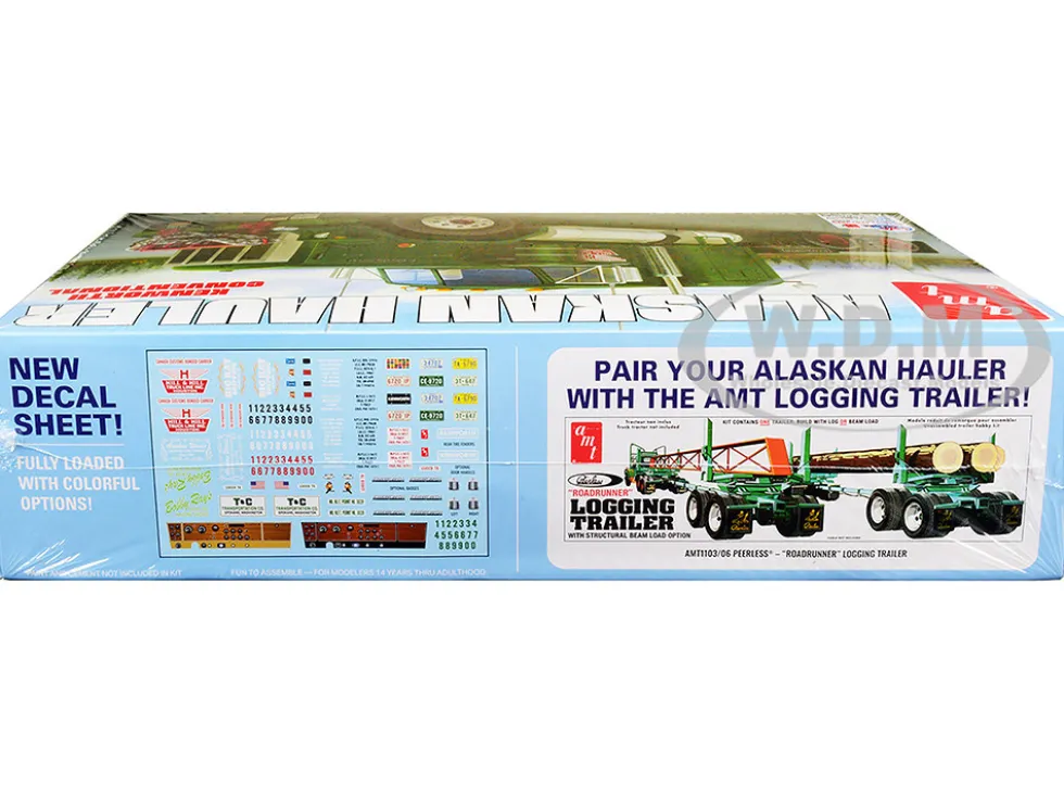 Skill 3 Model Kit Kenworth Conventional Tractor Alaskan Hauler 1/25 Scale Model AMT AMT1339