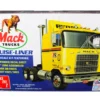 Skill 3 Model Kit Mack Cruise Liner Truck 1/25 Scale Model AMT AMT1062