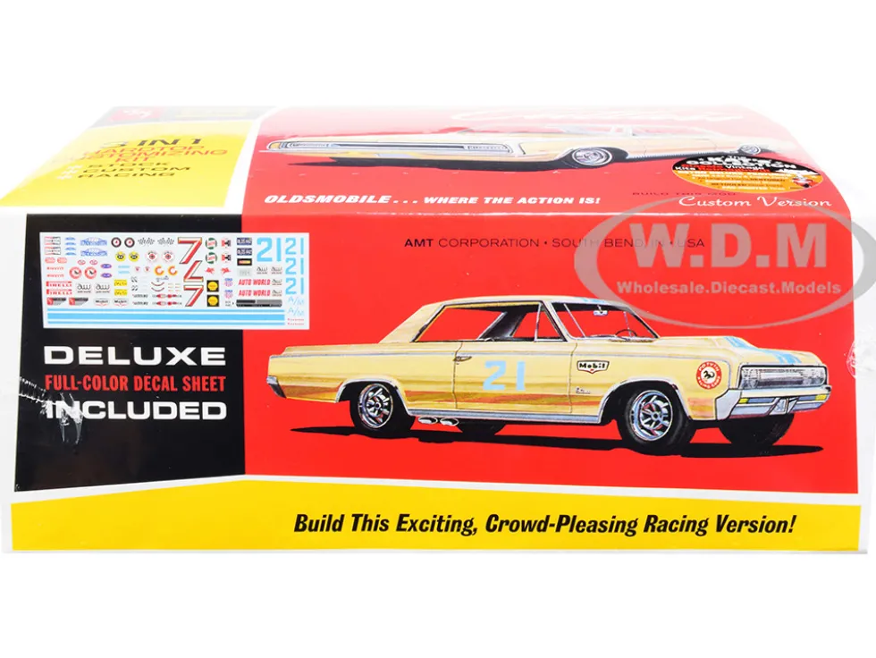 Skill 2 Model Kit 1964 Oldsmobile Cutlass 442 Hardtop 3-in-1 Kit 1/25 Scale Model AMT AMT1066