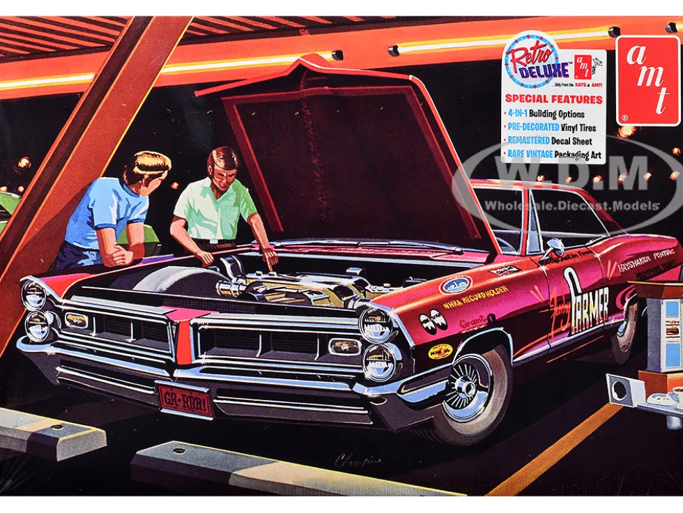 Skill 2 Model Kit 1965 Pontiac Grand Prix Show 'N' Go 1/25 Scale Model by AMT