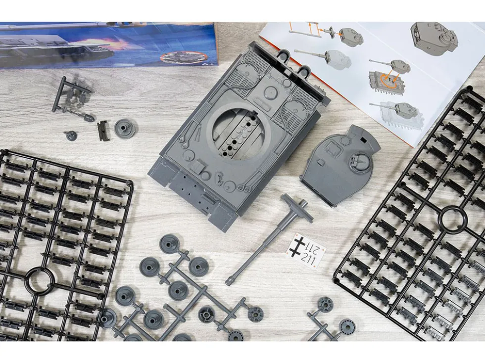 Skill 1 Model Kit Tiger I Tank "German Army" Snap Together Painted Plastic Model Tank Kit 1/35 Scale by Airfix Quickbuild