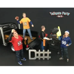 Tailgate Party Set II 4 Piece Figure Set For 1:24 Scale Models American Diorama 77596
