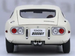 1967 Toyota 2000GT RHD (Right Hand Drive) White 1/18 Model Car by Autoart
