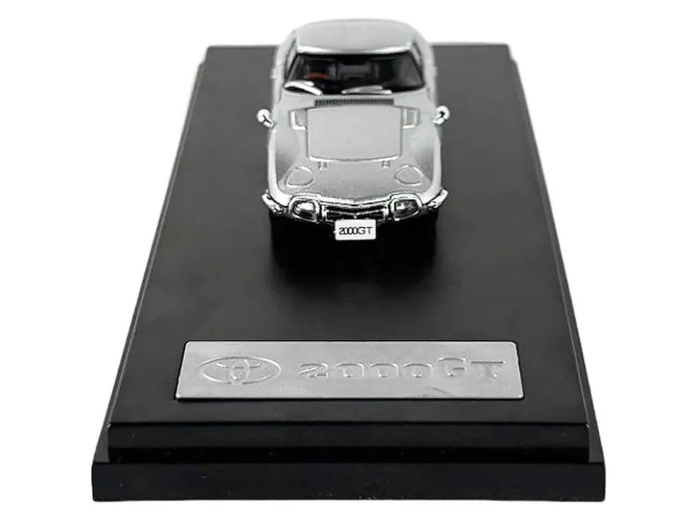 Toyota 2000GT RHD Right Hand Drive Silver Metallic 1/64 Diecast Model Car LCD Models LCD64029SI
