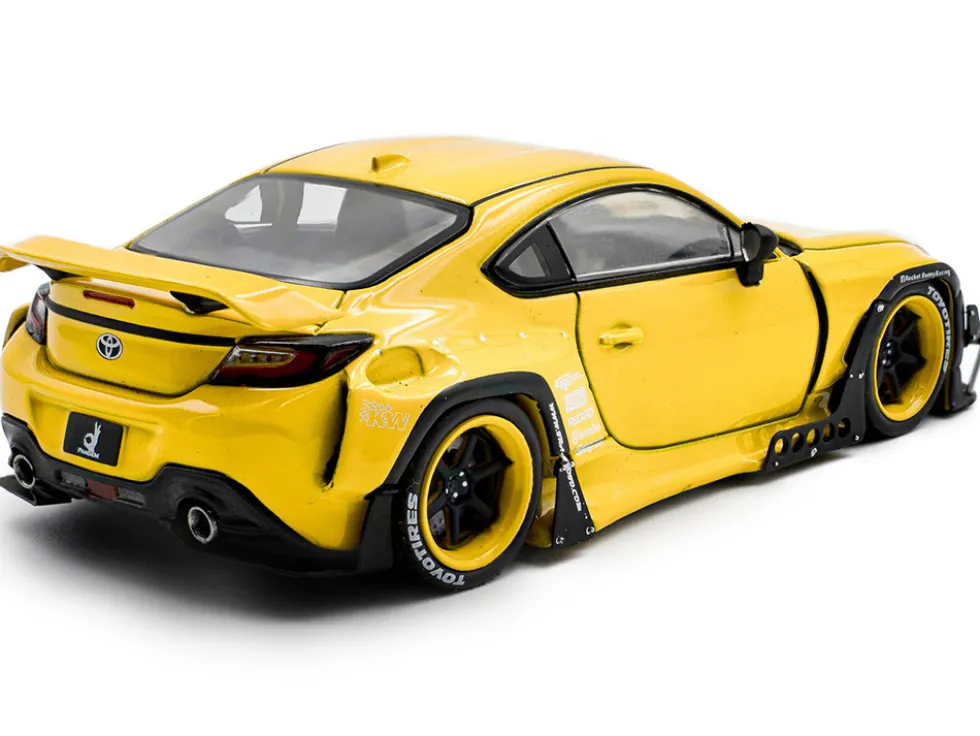 2022 Toyota Pandem GR86 Yellow 1/43 Diecast Model Car by Solido