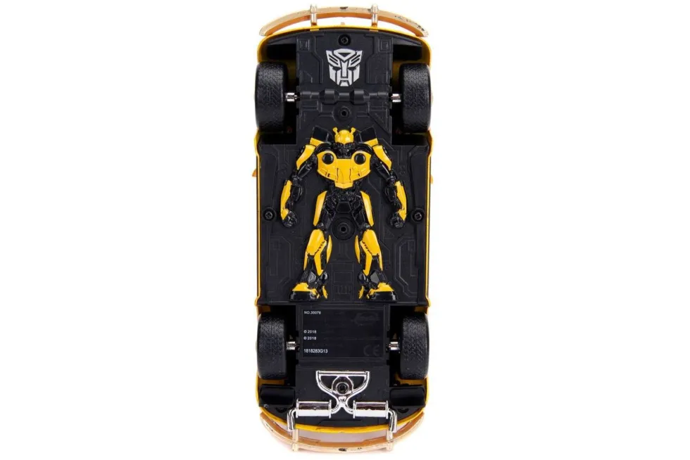 Volkswagen Beetle Weathered Yellow Robot on Chassis Charlie Diecast Figurine Bumblebee 2018 Movie Transformers Series Hollywood Rides Series 1/24 Diecast Model Car Jada 30114