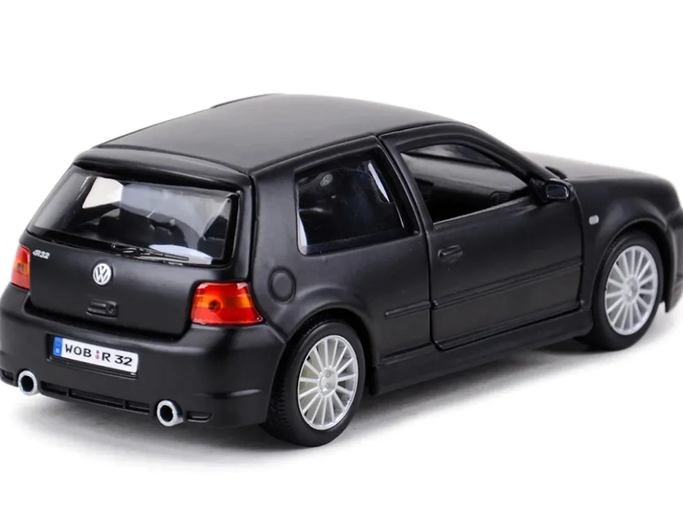 Volkswagen Golf R32 Matt Black Special Edition Series 1/24 Diecast Model Car Maisto 31290