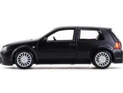 Volkswagen Golf R32 Matt Black Special Edition Series 1/24 Diecast Model Car Maisto 31290