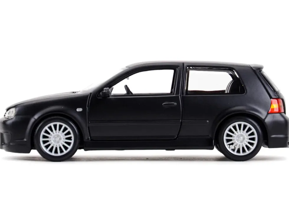 Volkswagen Golf R32 Matt Black Special Edition Series 1/24 Diecast Model Car Maisto 31290