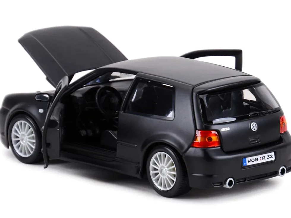 Volkswagen Golf R32 Matt Black Special Edition Series 1/24 Diecast Model Car Maisto 31290