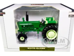 White-Oliver 2270 Tractor Green Classic Series 1/16 Diecast Model SpecCast SCT742
