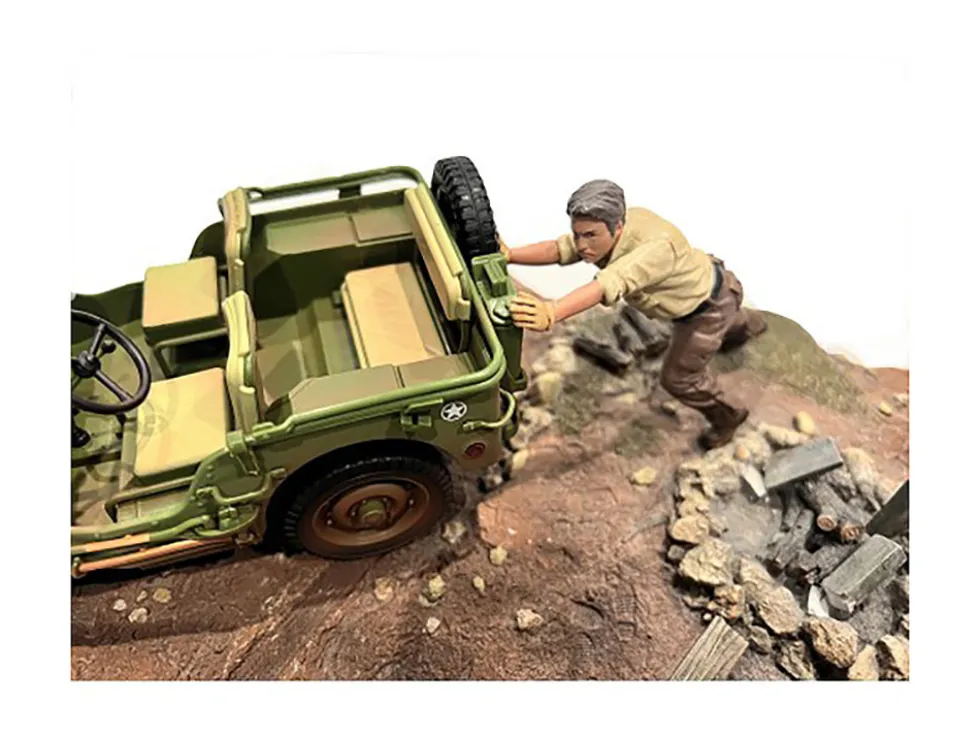 4X4 Mechanic Figure 5 for 1/18 Scale Models American Diorama AD18015