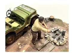 4X4 Mechanic Figure 3 for 1/18 Scale Models American Diorama AD18013