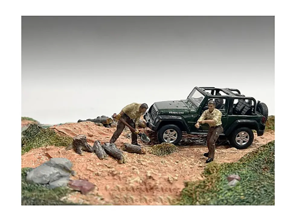4X4 Mechanics 2 Piece Diecast Figure Set 2 for 1/43 Scale Models American Diorama AD43002
